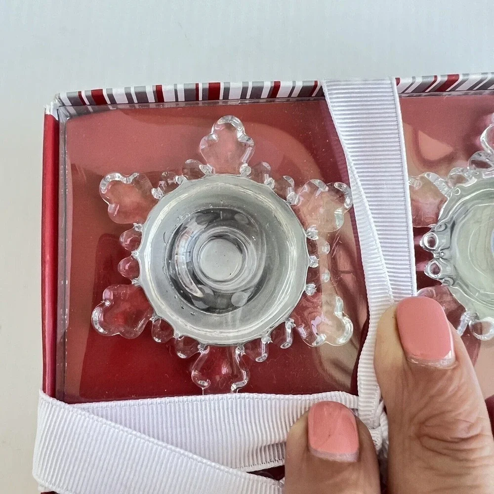 Williams Sonoma Crystal Snowflake Taper Candle Holders Set of 4 NEW